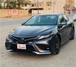 تۆیۆتا کامری